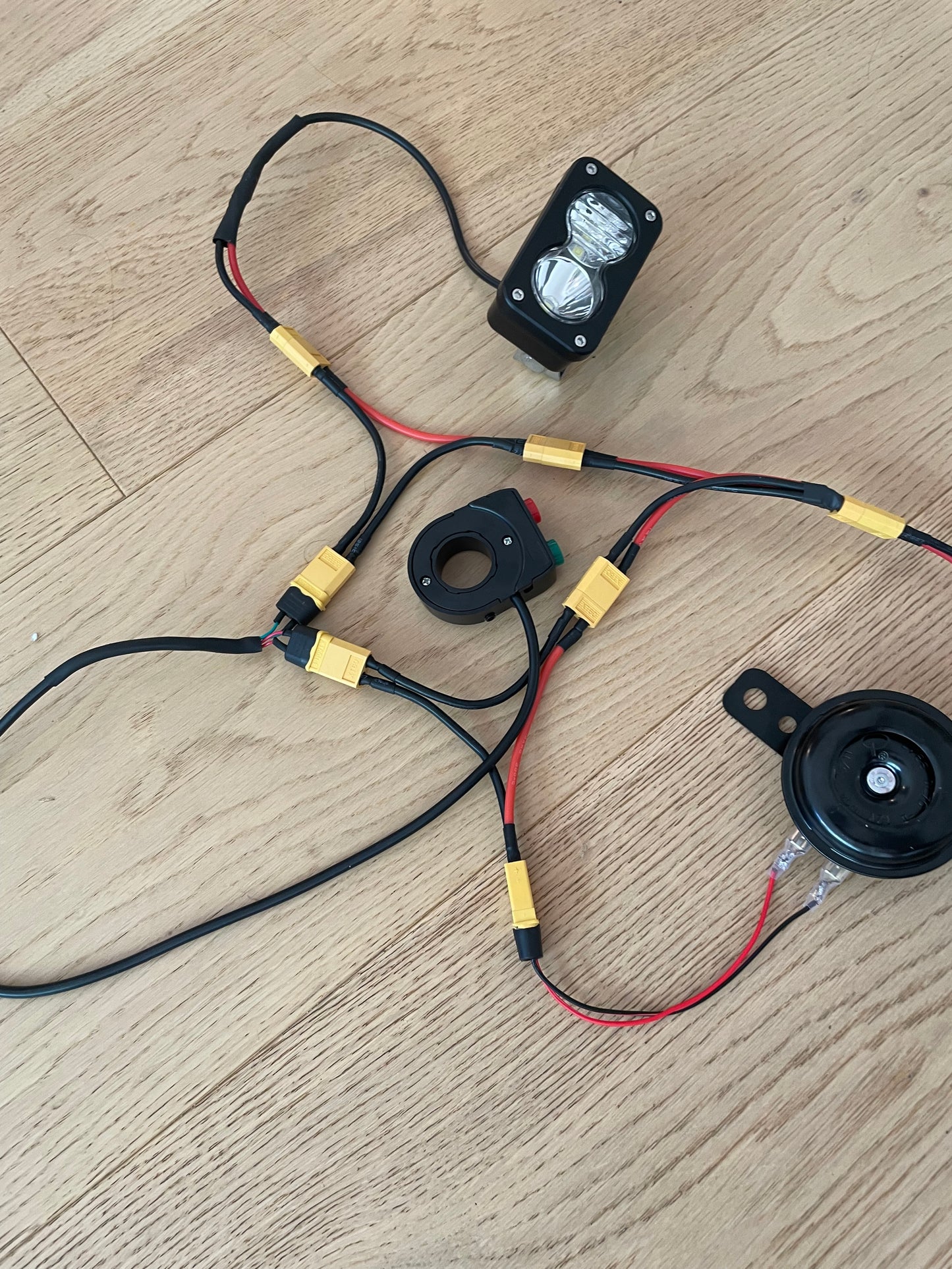 PlugnPlay™ Horn & Baja Light Kit V2